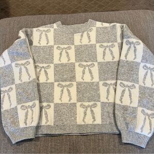A New Day Gray and Cream Knit Sweater